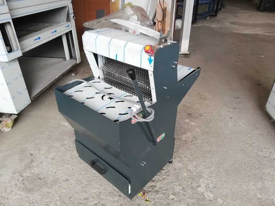 Bread Slicing Machine