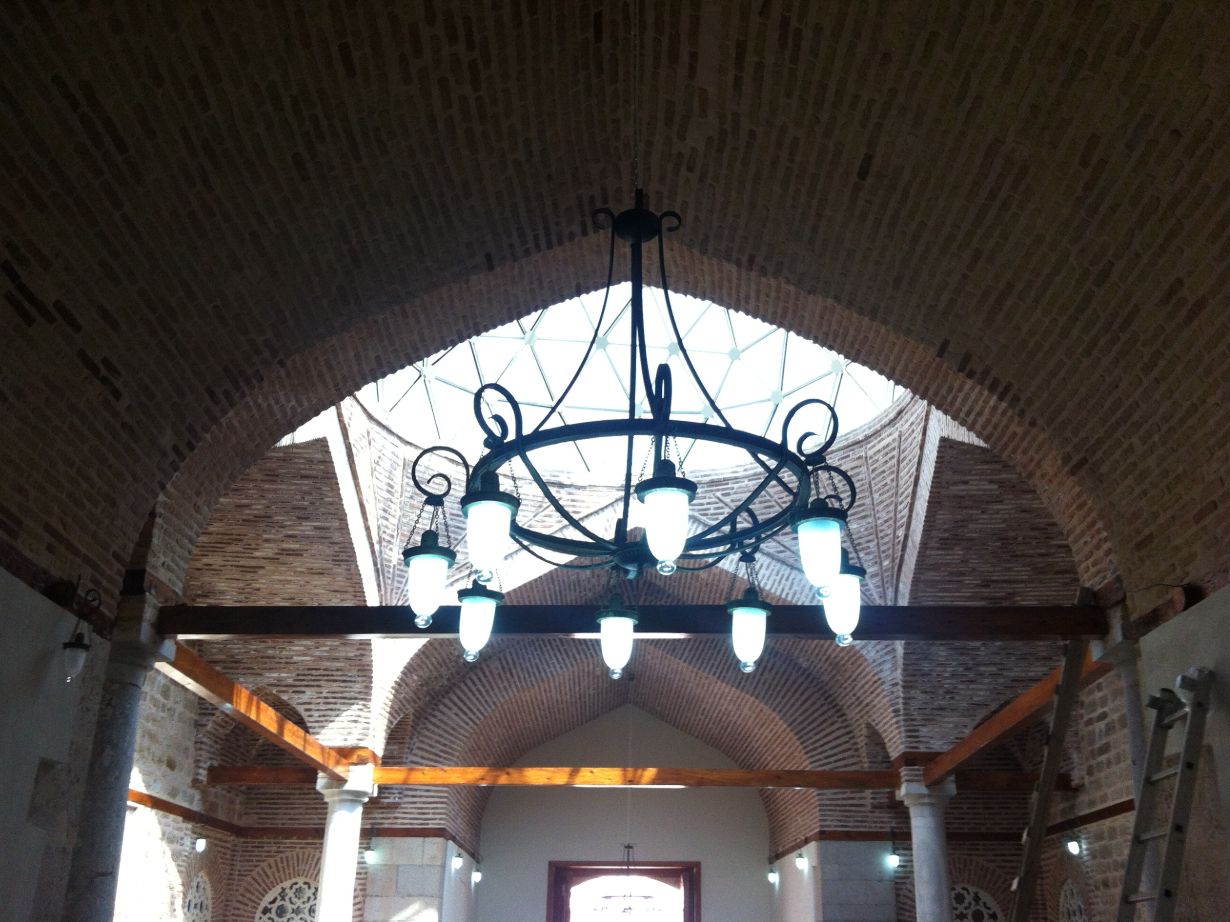 CHANDELIER