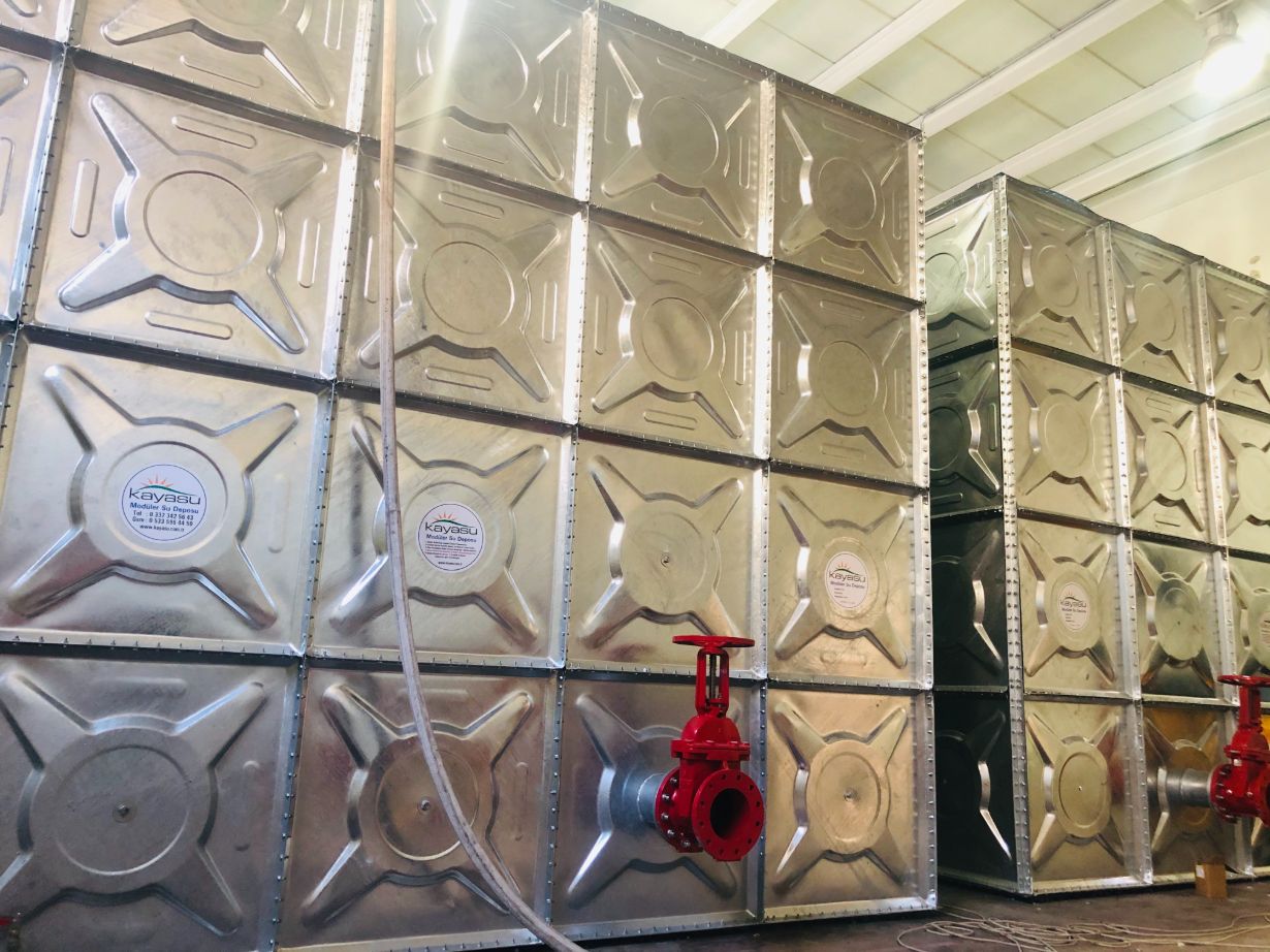 STAINLESS WATER TANK