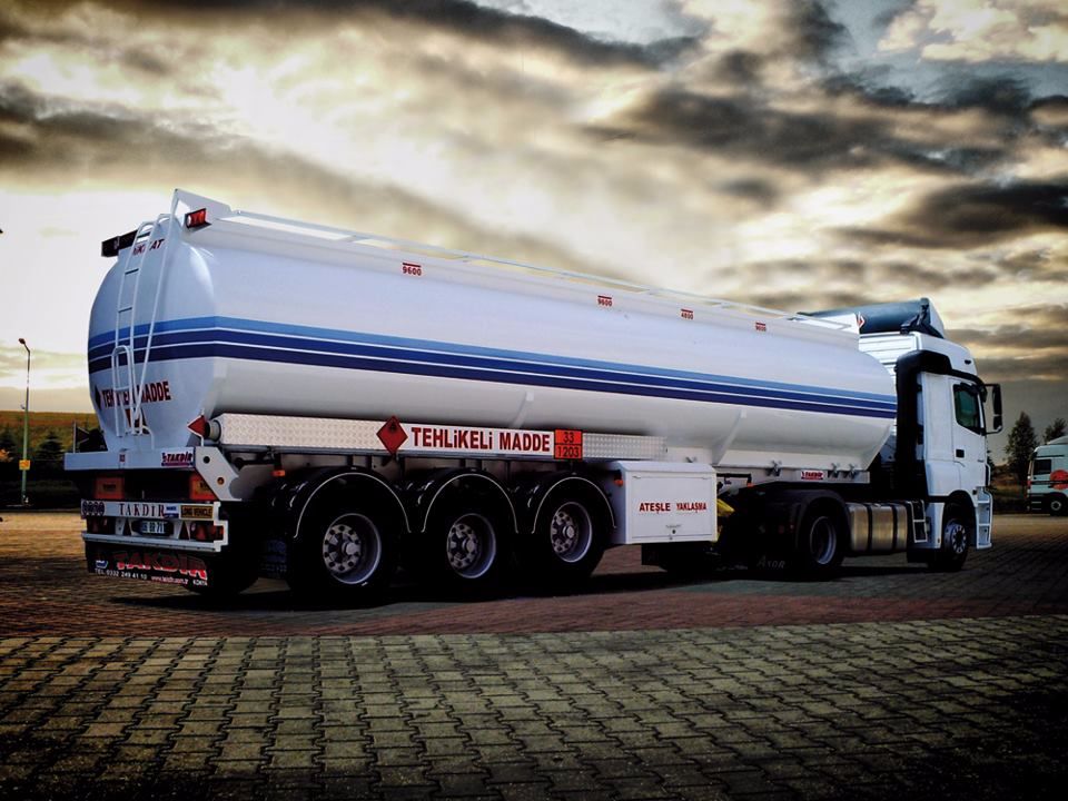 Trailers and Carrier Assemblies