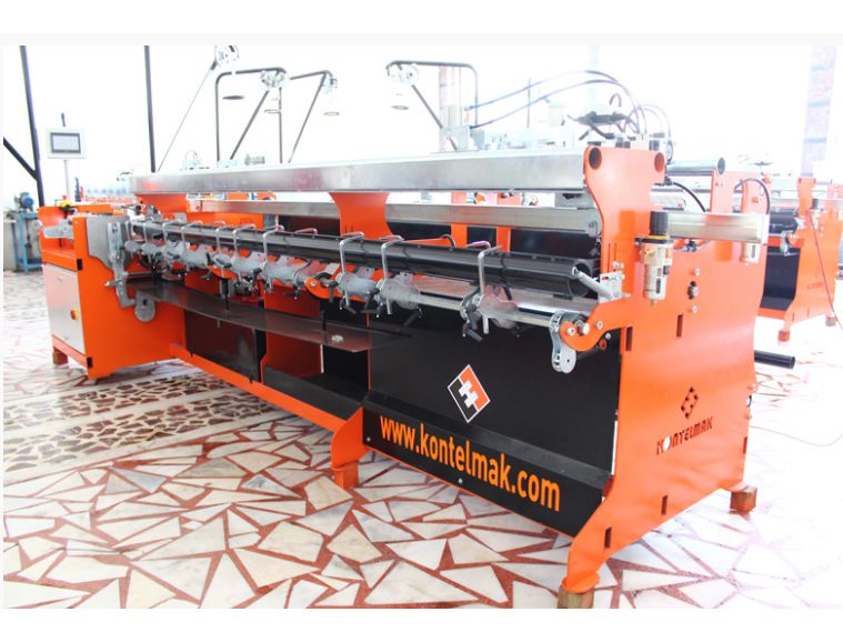 Wire Mesh Making Machine